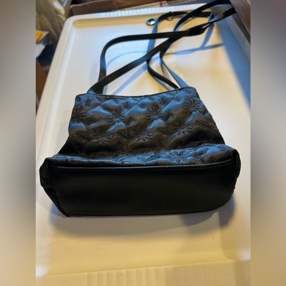 Nine West Printed Floral black handbag - Picture 2 of 12